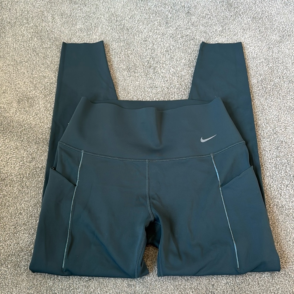 Nike Women's Universa Medium-Support High-Waisted 7/8 Leggings - LARGE